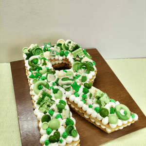 Tarta letra camuflaje